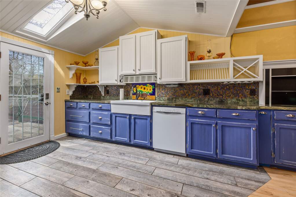 3 Bedroom Single Family Home/House's Image 6