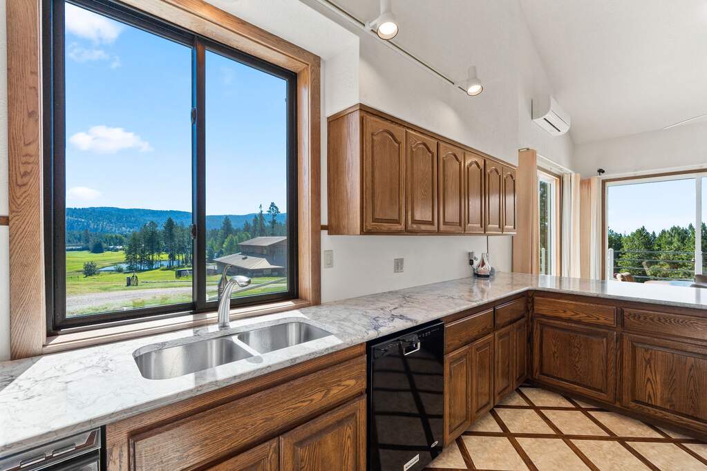 3 Bedroom Single Family Home/House's Image 17
