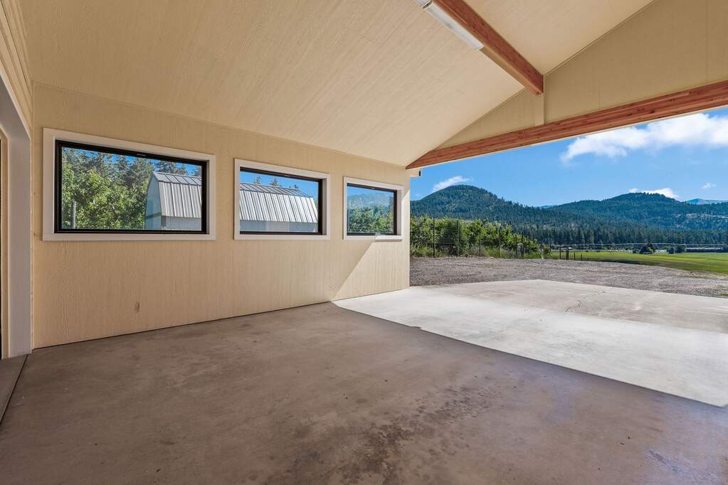 3 Bedroom Single Family Home/House's Image 32