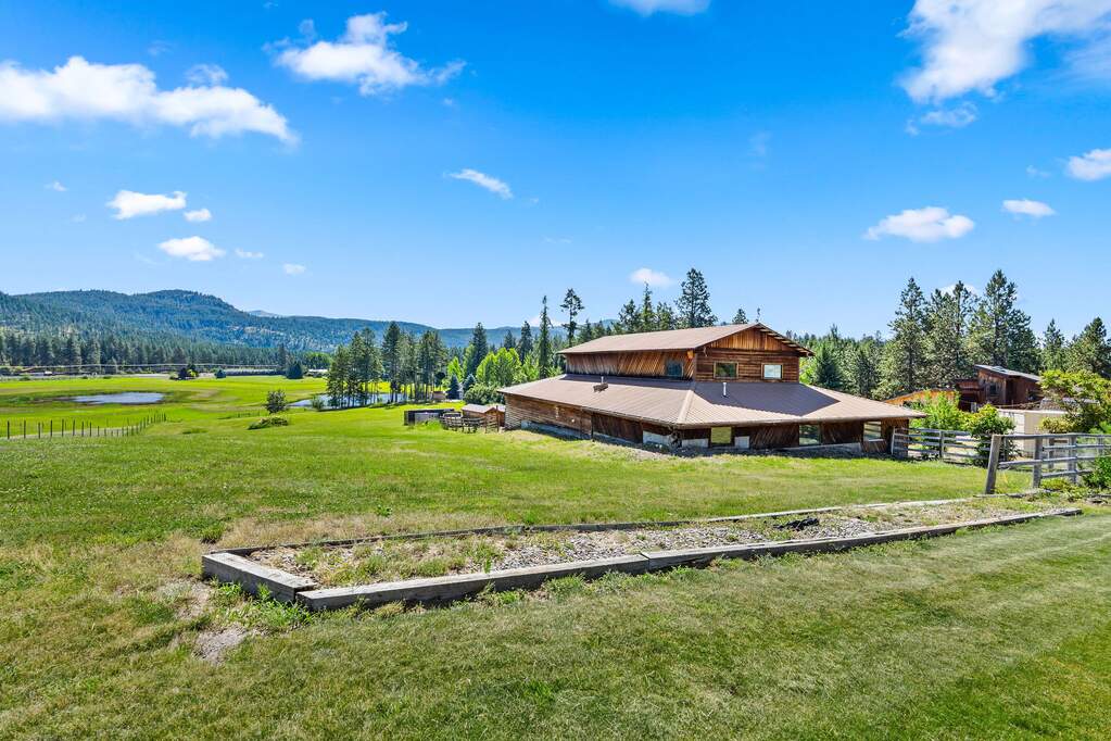 3 Bedroom Single Family Home/House's Image 47