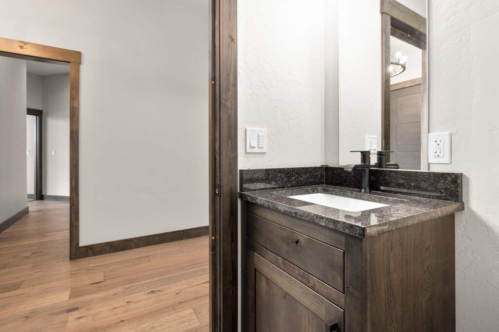 3 Bedroom Single Family Home/House's Image 40