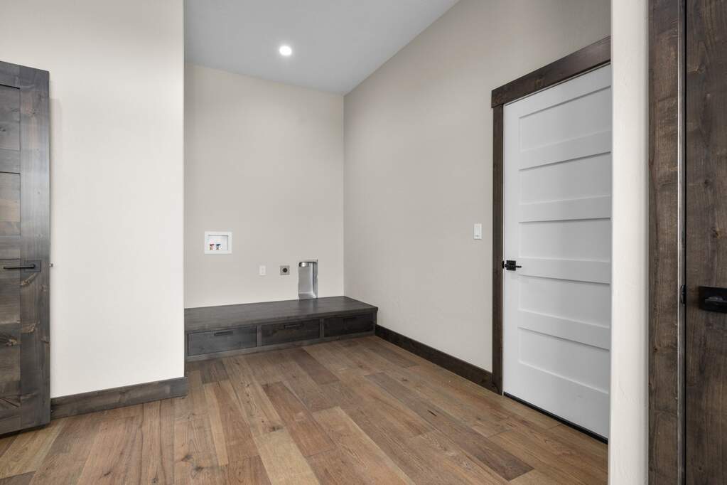3 Bedroom Single Family Home/House's Image 43