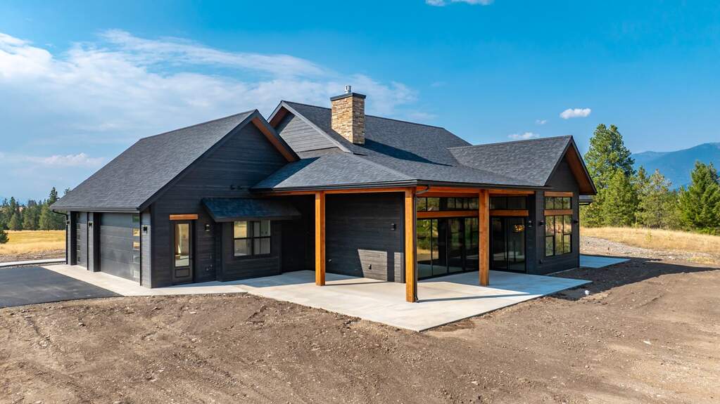 3 Bedroom Single Family Home/House's Image 47