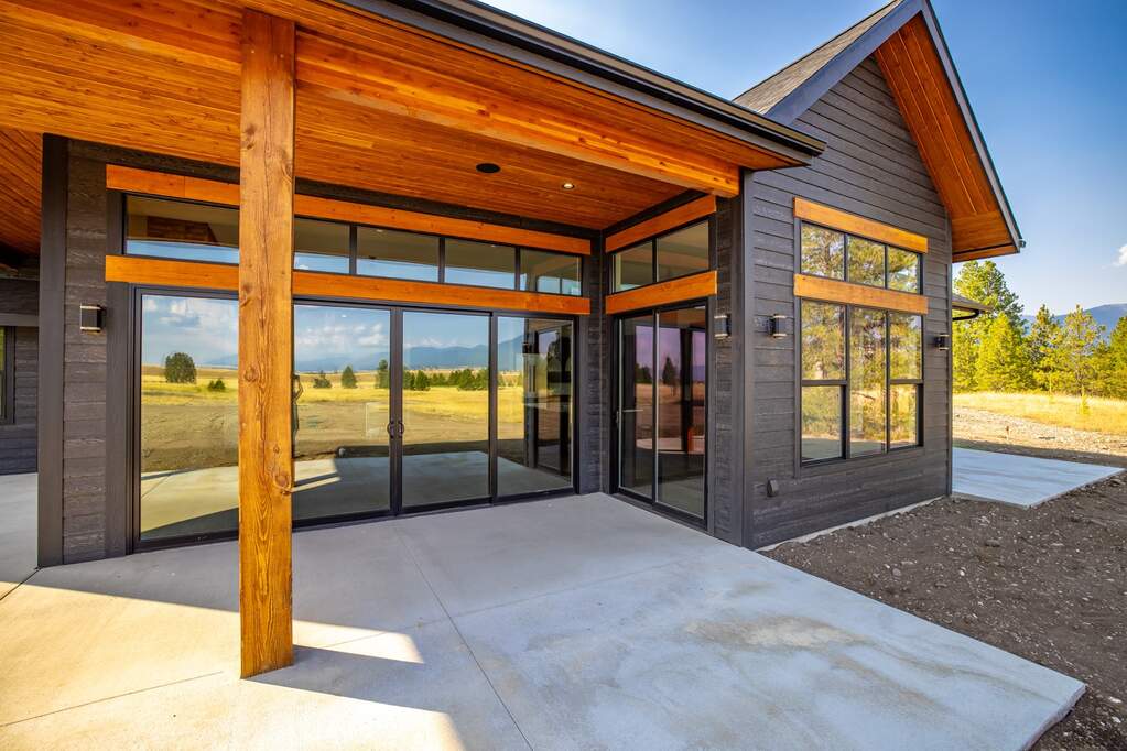 3 Bedroom Single Family Home/House's Image 48