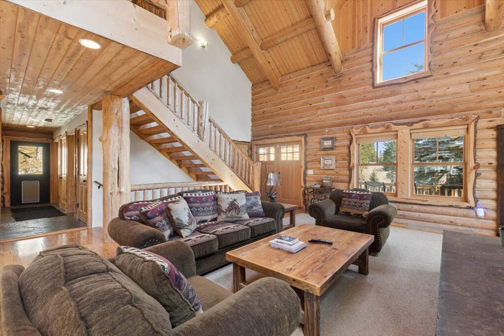 5 Bedroom Single Family Home/House's Image 13