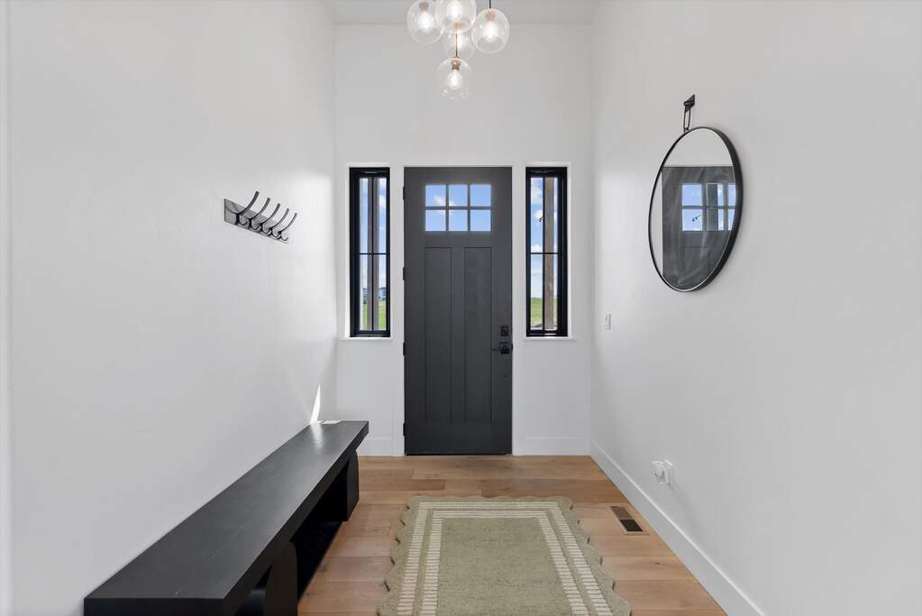5 Bedroom Single Family Home/House's Image 9