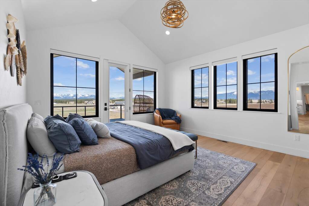 5 Bedroom Single Family Home/House's Image 12