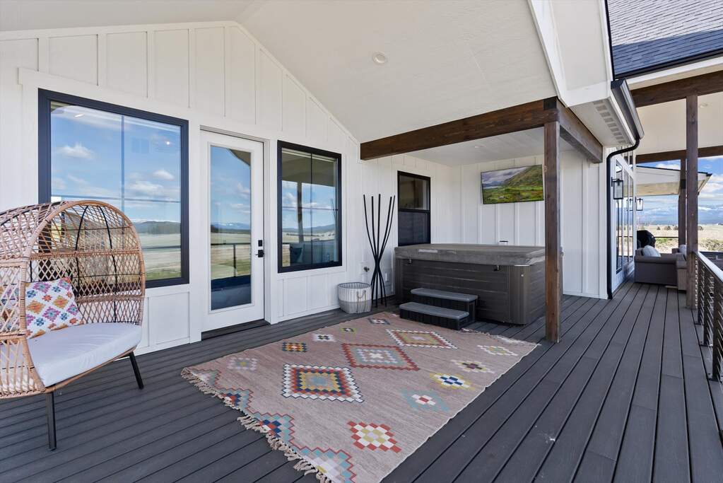 5 Bedroom Single Family Home/House's Image 41