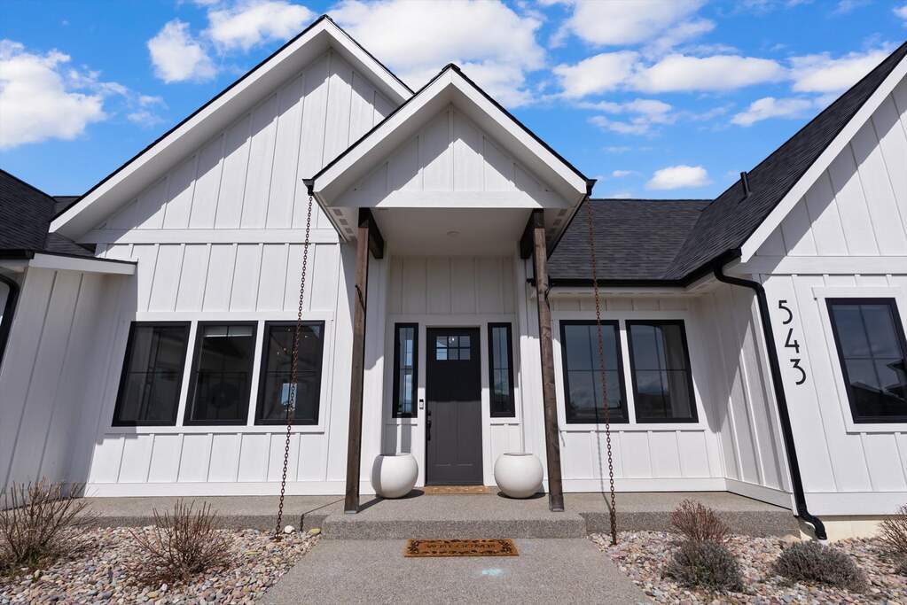 5 Bedroom Single Family Home/House's Image 46