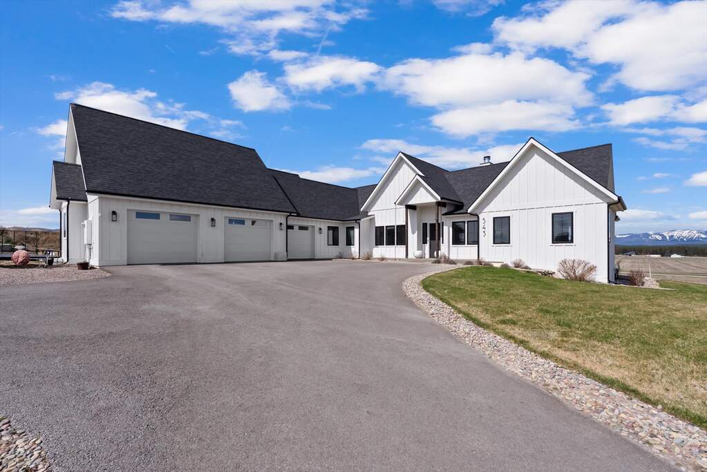 5 Bedroom Single Family Home/House's Image 47