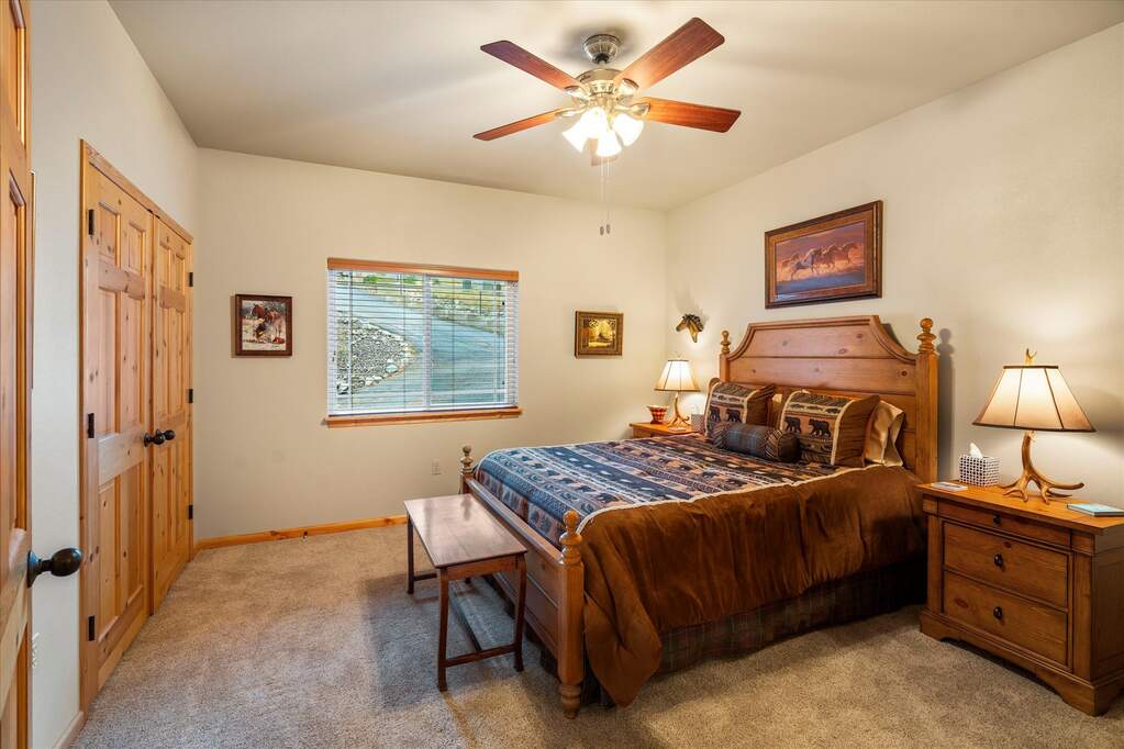 5 Bedroom Single Family Home/House's Image 15