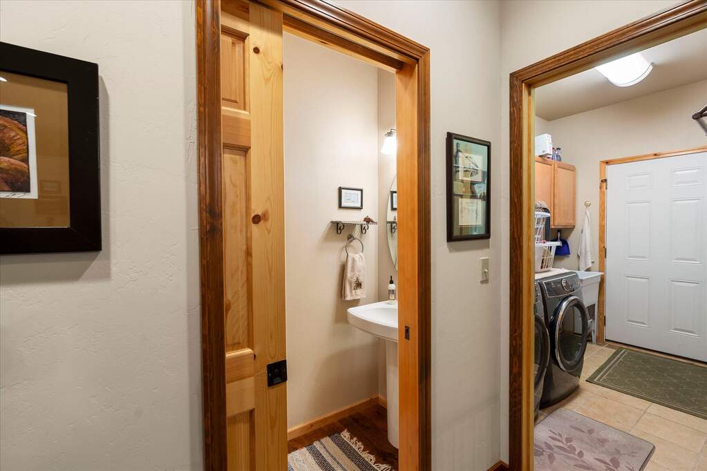 5 Bedroom Single Family Home/House's Image 19