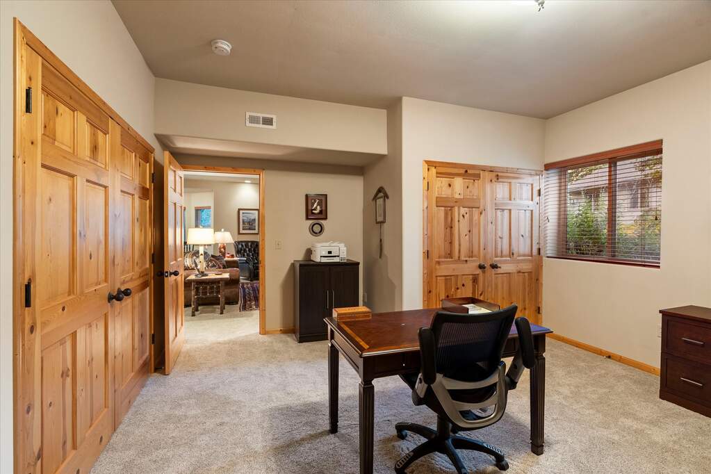 5 Bedroom Single Family Home/House's Image 32