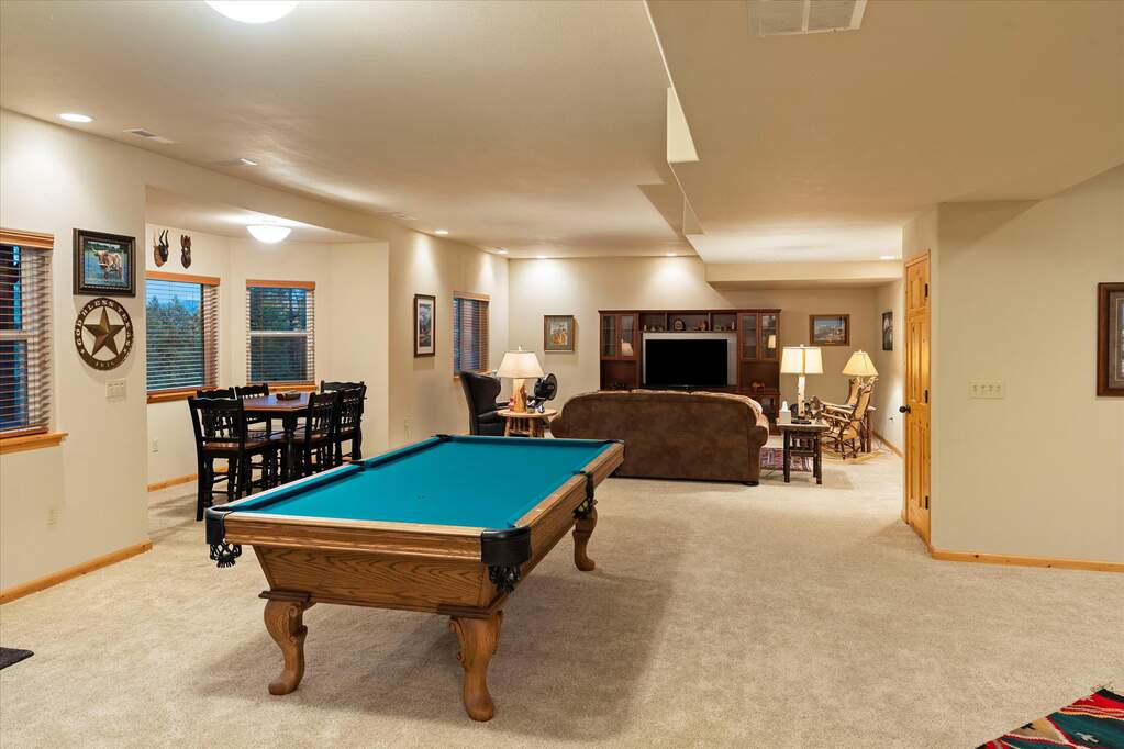 5 Bedroom Single Family Home/House's Image 45