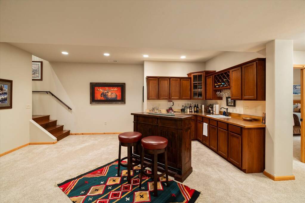 5 Bedroom Single Family Home/House's Image 47