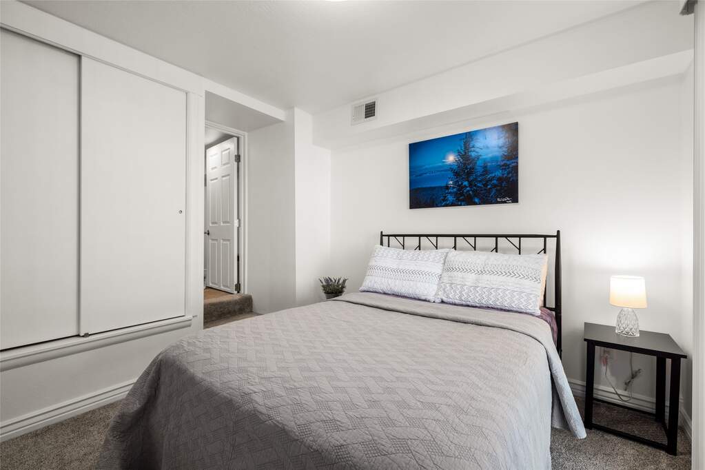 2 Bedroom Apartment/Flat's Image 20