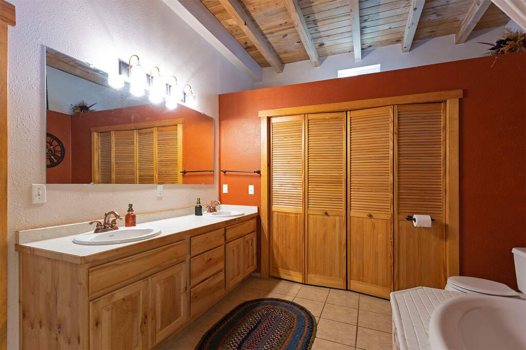 4 Bedroom Single Family Home/House's Image 76