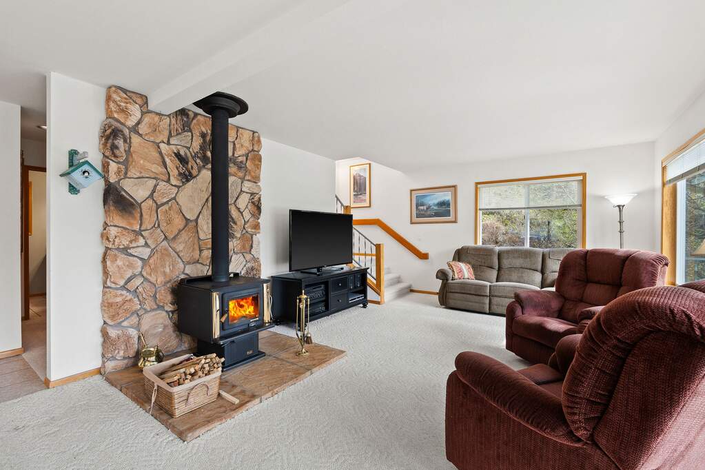 3 Bedroom Single Family Home/House's Image 12