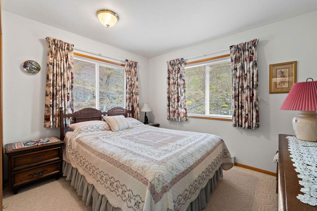 3 Bedroom Single Family Home/House's Image 14