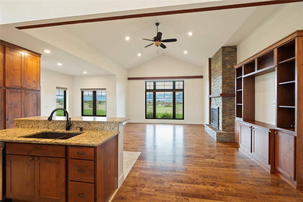 3 Bedroom Single Family Home/House's Image 10