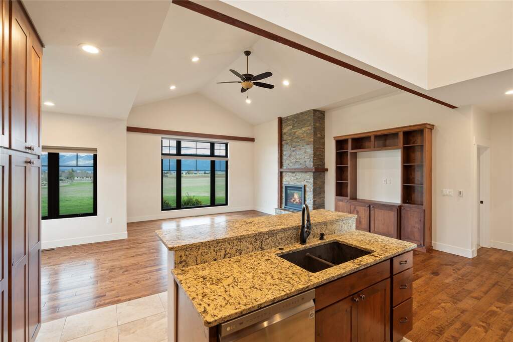 3 Bedroom Single Family Home/House's Image 16