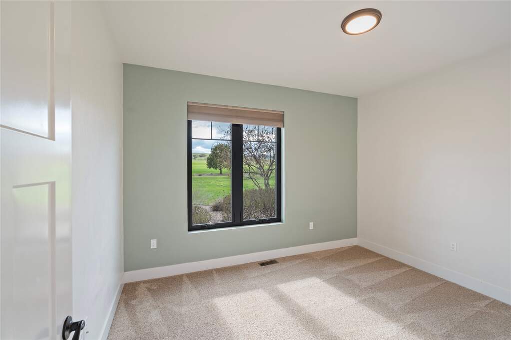 3 Bedroom Single Family Home/House's Image 24