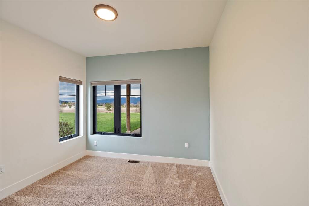 3 Bedroom Single Family Home/House's Image 25