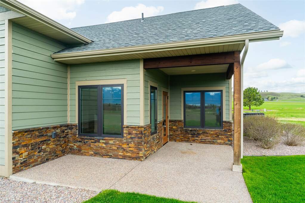 3 Bedroom Single Family Home/House's Image 5