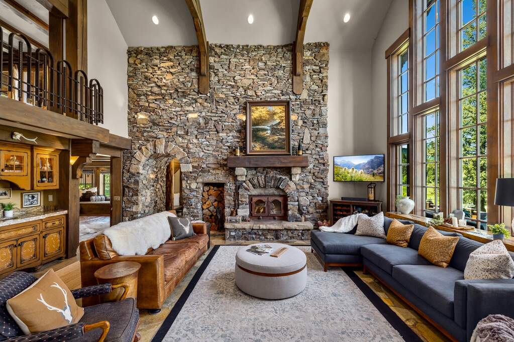 4 Bedroom Single Family Home/House's Image 11