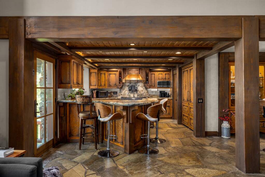 4 Bedroom Single Family Home/House's Image 18