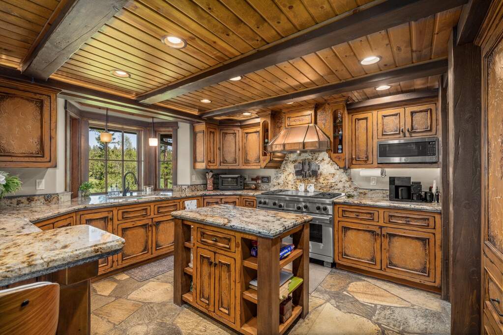 4 Bedroom Single Family Home/House's Image 19