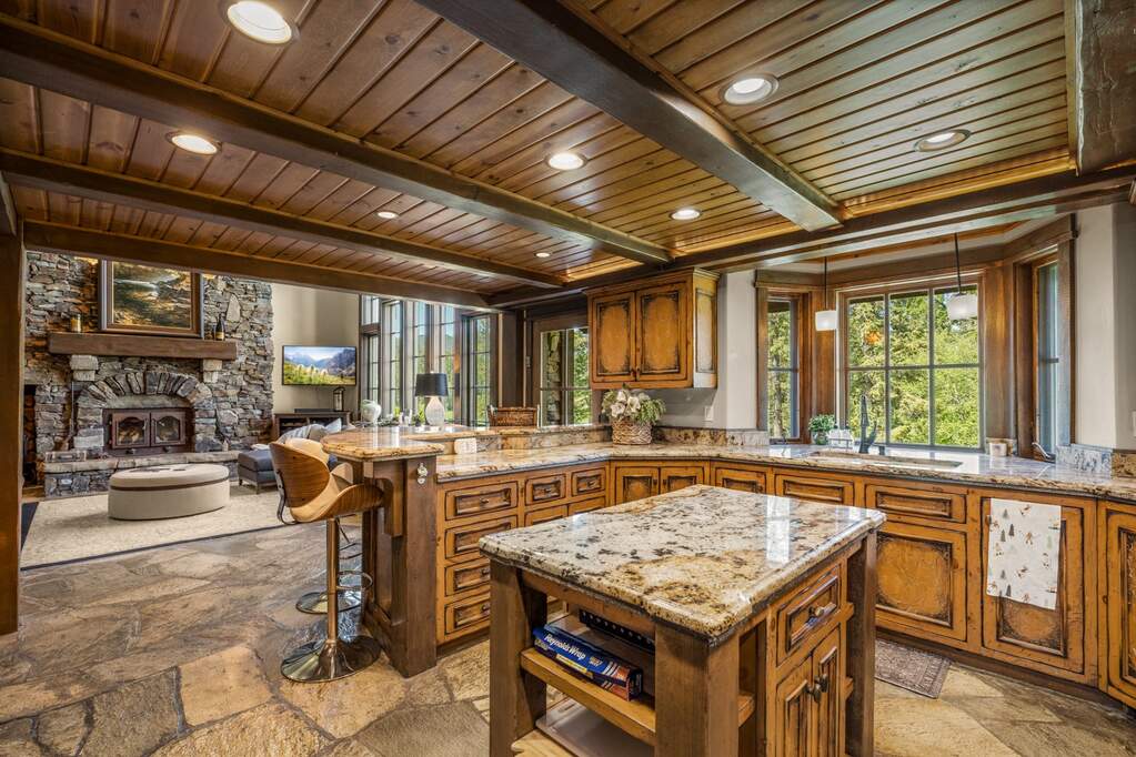 4 Bedroom Single Family Home/House's Image 20