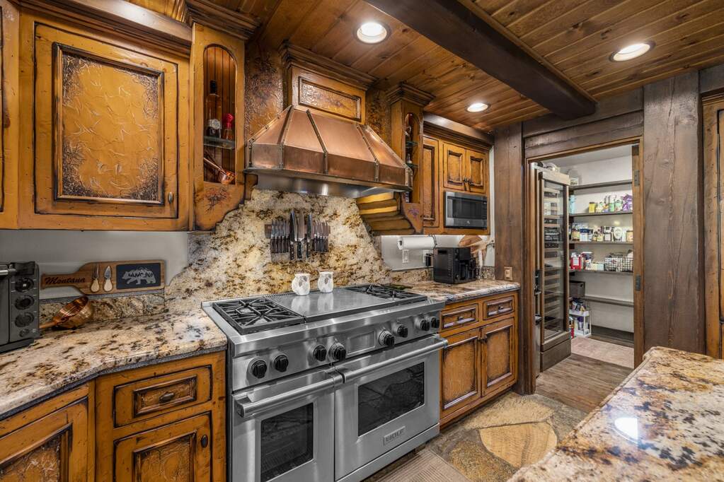 4 Bedroom Single Family Home/House's Image 23