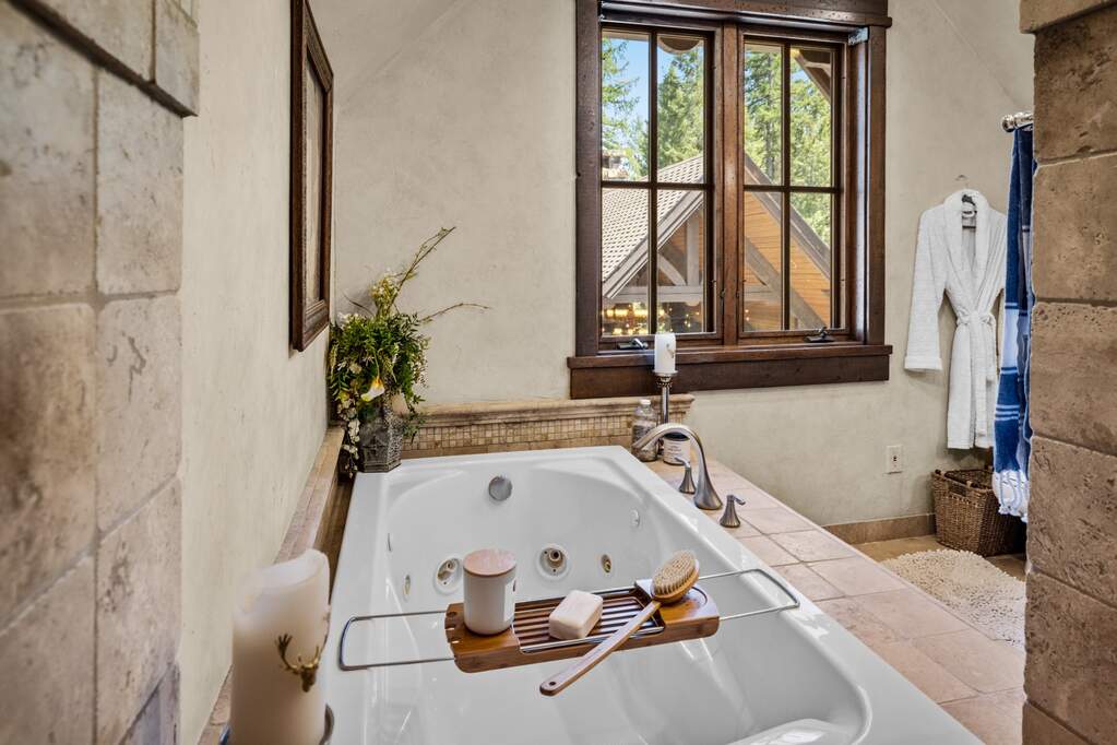 4 Bedroom Single Family Home/House's Image 35