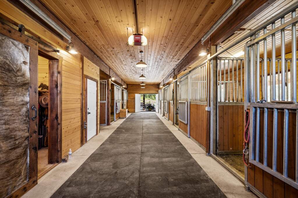 4 Bedroom Single Family Home/House's Image 70