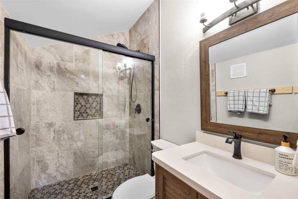 2 Bedroom Apartment/Flat's Image 9