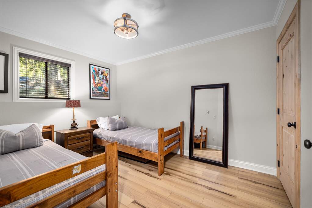 2 Bedroom Apartment/Flat's Image 18