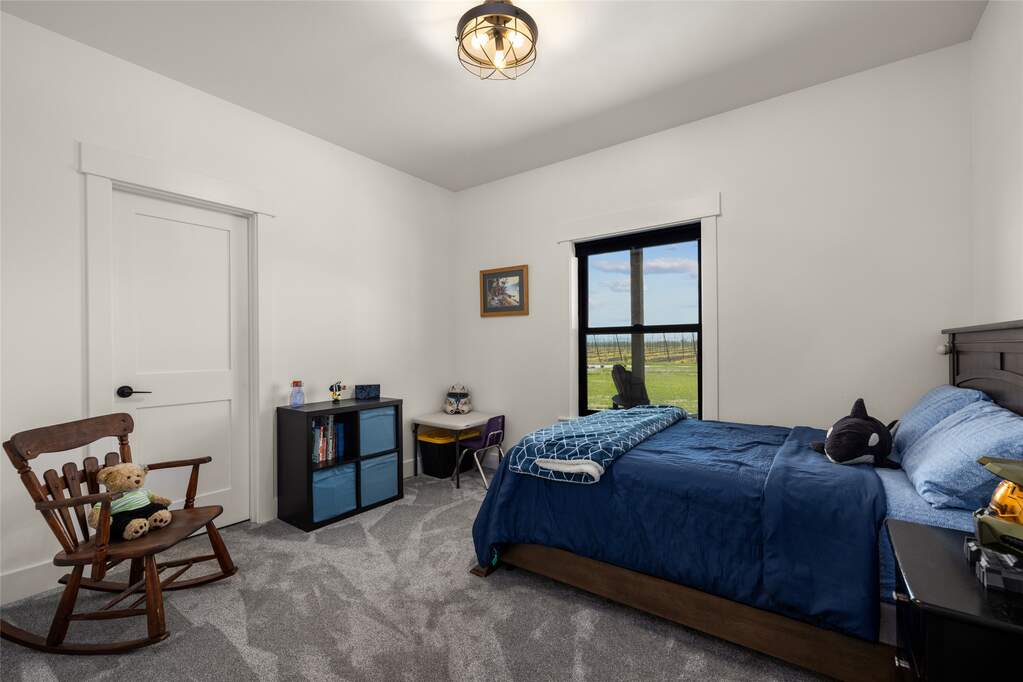 5 Bedroom Single Family Home/House's Image 25