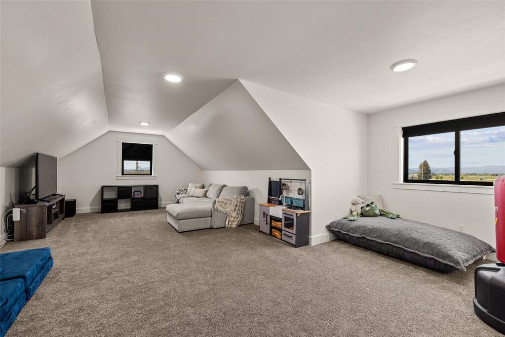 5 Bedroom Single Family Home/House's Image 45