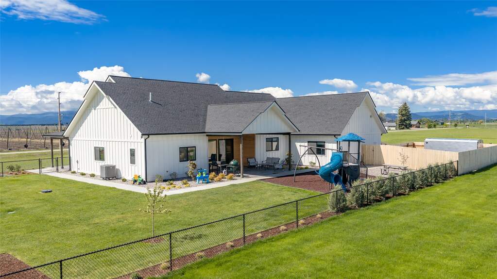5 Bedroom Single Family Home/House's Image 68