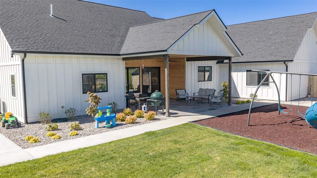5 Bedroom Single Family Home/House's Image 69