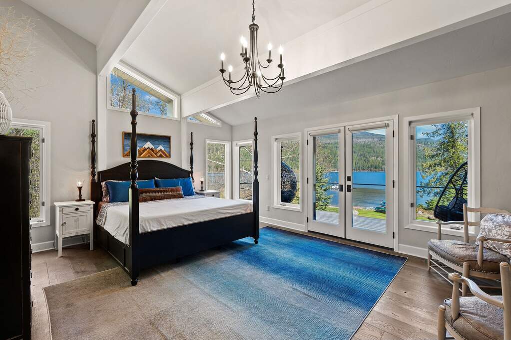 7 Bedroom Single Family Home/House's Image 41