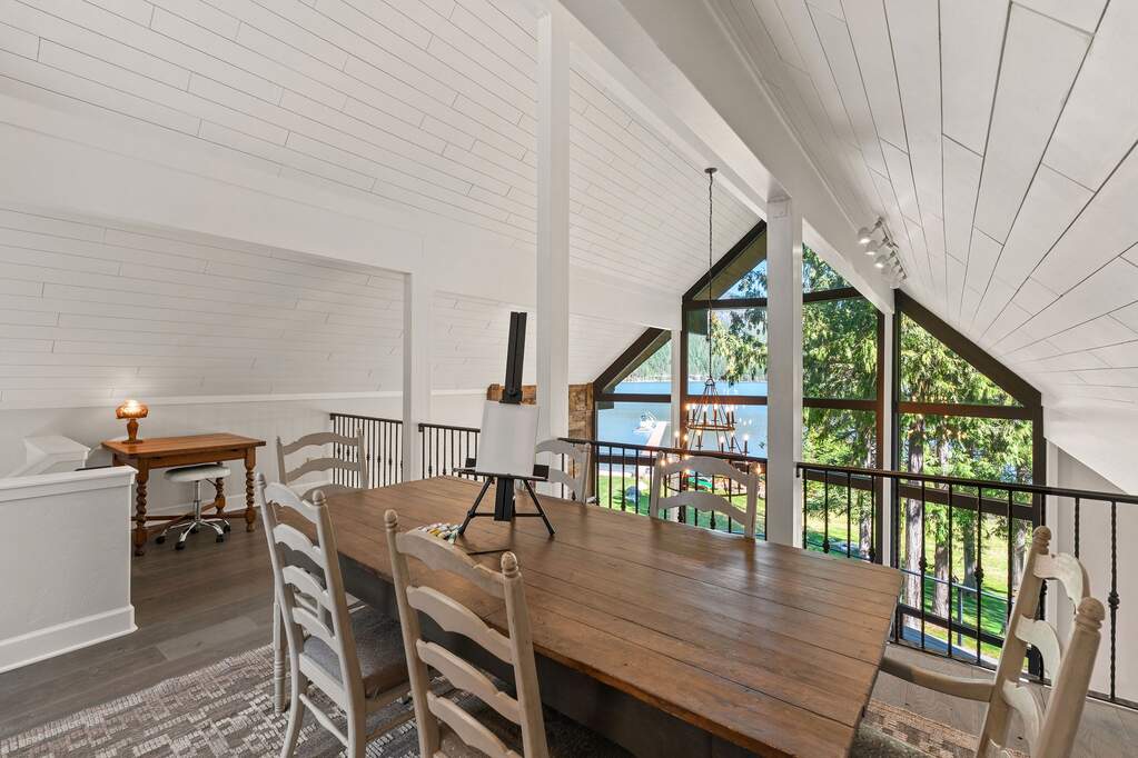 7 Bedroom Single Family Home/House's Image 49