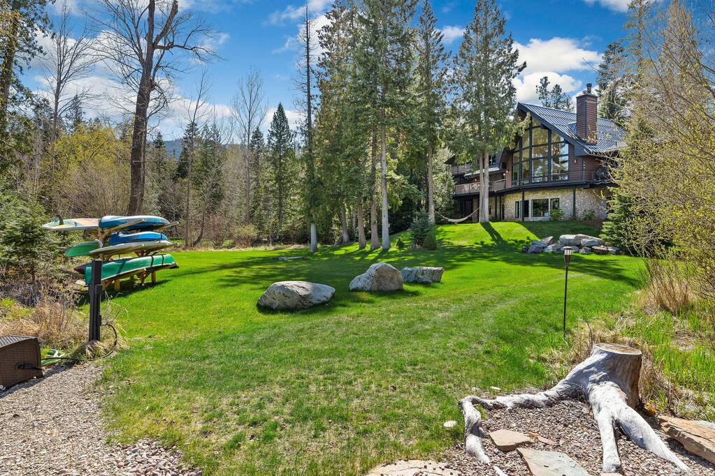 7 Bedroom Single Family Home/House's Image 80