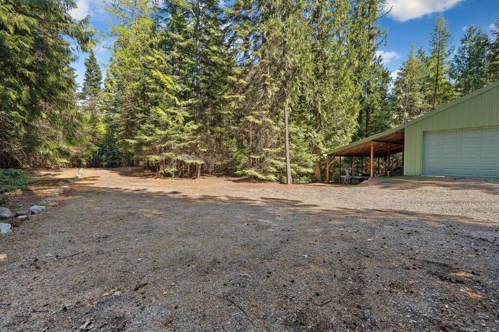 7 Bedroom Single Family Home/House's Image 91