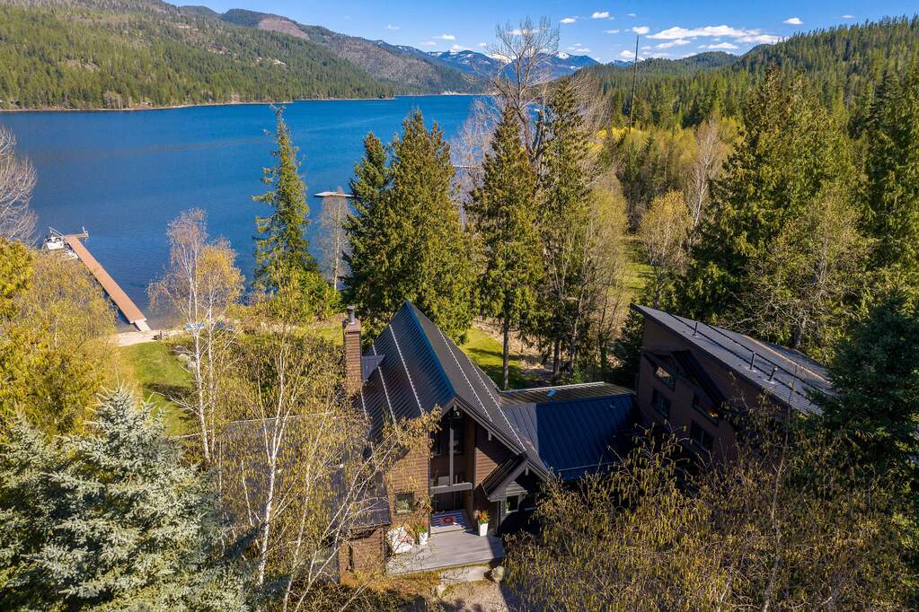7 Bedroom Single Family Home/House's Image 92
