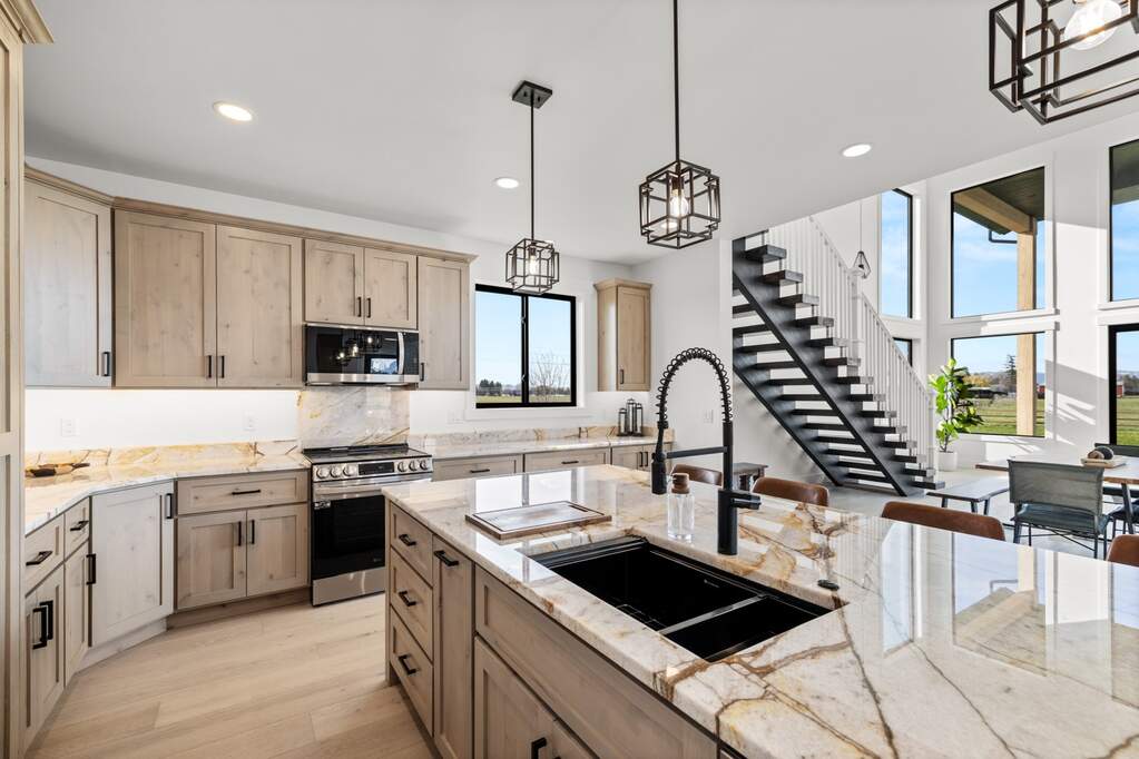 4 Bedroom Single Family Home/House's Image 13