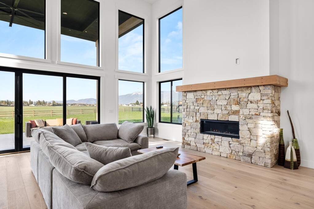 4 Bedroom Single Family Home/House's Image 16