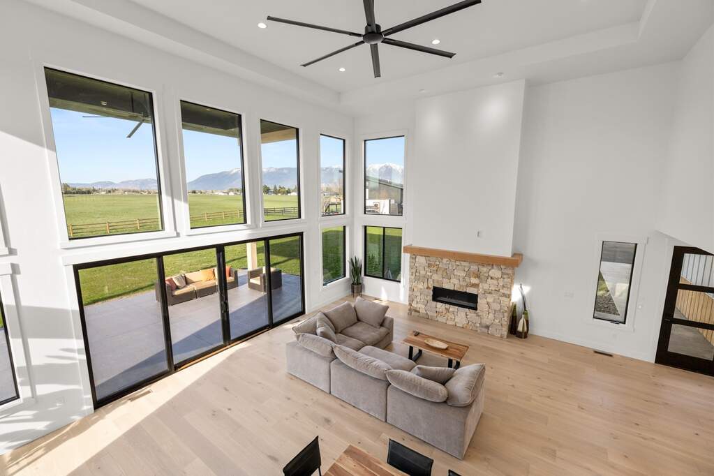 4 Bedroom Single Family Home/House's Image 24