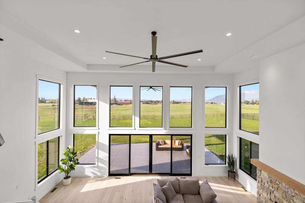 4 Bedroom Single Family Home/House's Image 25